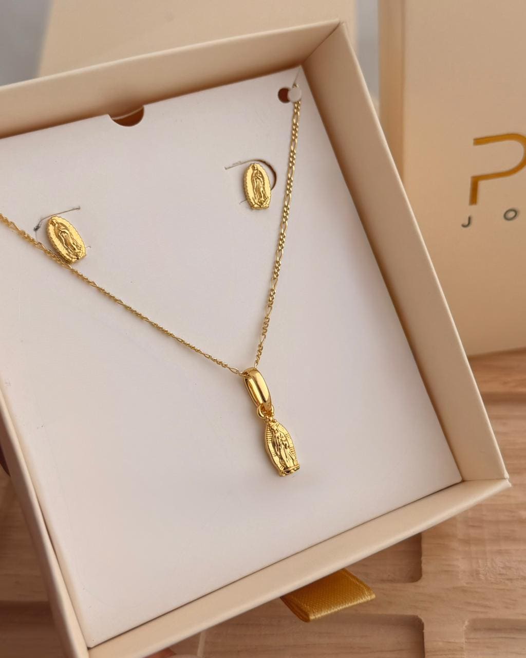 Set Guadalupe Finita